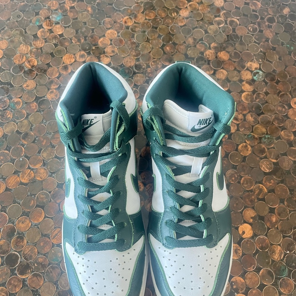 Nike Dunk High SP “Spartan Green”